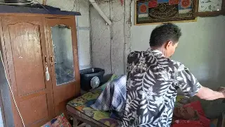 Viral Lansia Dievakuasi Pakai Truk di Mojokerto, Warga Keluhkan Tak Ada Mobil Siaga Desa