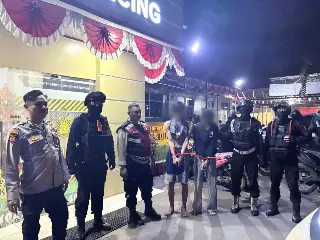 Brimob dan Polsek Cilincing Amankan Dua Pria Diduga Pelaku Curanmor