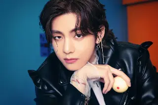 V BTS Dikabarkan Alami Kecelakaan Mobil Usai Konser, Video Kim Taehyung Jalan Kaki ke Hotel Bikin ARMY Lega