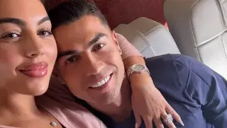 Cristiano Ronaldo Resmi Menikahi Georgina Rodriguez Setelah 10 Tahun Bersama, Unggah Foto Cincin Pernikahan
