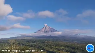 Gunung Semeru Erupsi Minggu Pagi, Kolom Abu Capai 1.000 Meter