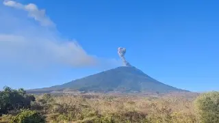 Gunung Ili Lewotolok Kembali Erupsi, Letusan Terkuat Capai 600 Meter di Atas Puncak