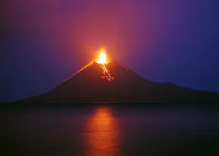 Sejarah Anak Krakatau, Gunung yang Terus Tumbuh dari Reruntuhan 1883