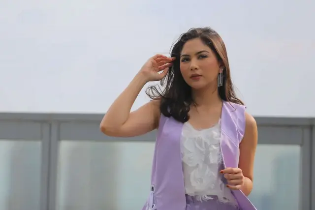 Jessica Mila Buka Suara soal Liburan ke Pulau Padar Saat Cuaca Buruk: "Kami Tak Tahu Ada Larangan"