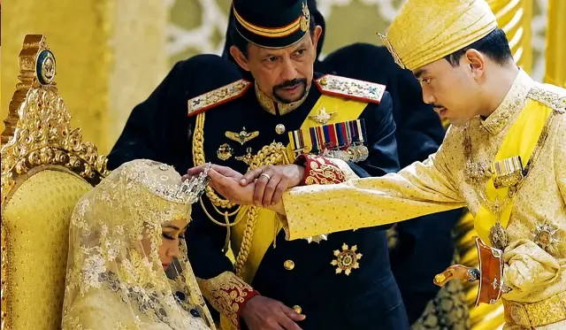 Sultan Brunei Cabut Gelar Kerajaan Menantu, Apa yang Terjadi?