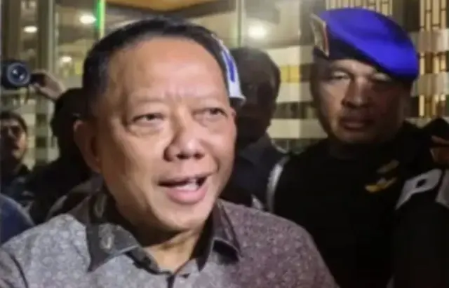 Eks Jampidsus Febrie Adriansyah Minta Emas 74 Kg dan Uang Ratusan Miliar Dikembalikan Utuh