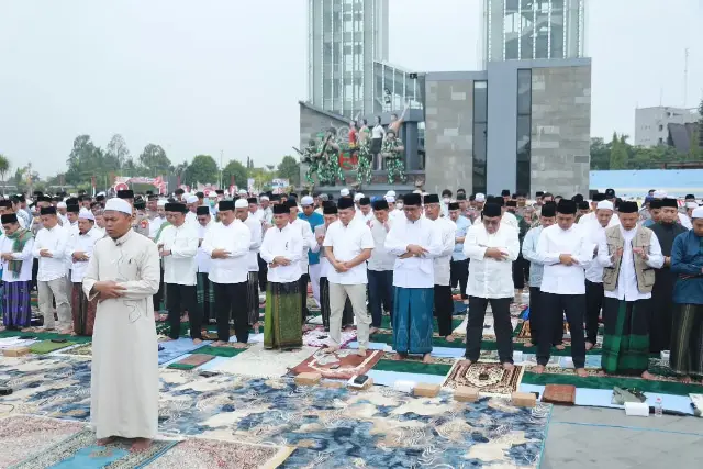 Kalimantan Tengah Diguyur Hujan Usai Gubernur Bersama Masyarakat Gelar Salat Istisqa & Doa Bersama
