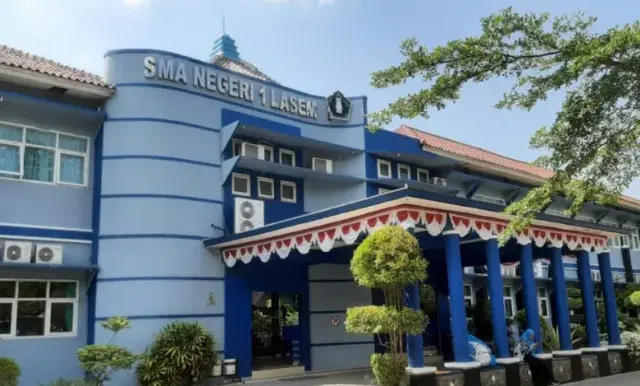 Selain di Jombang, Ratusan Siswa dan Guru SMA di Rembang Diduga Keracunan MBG