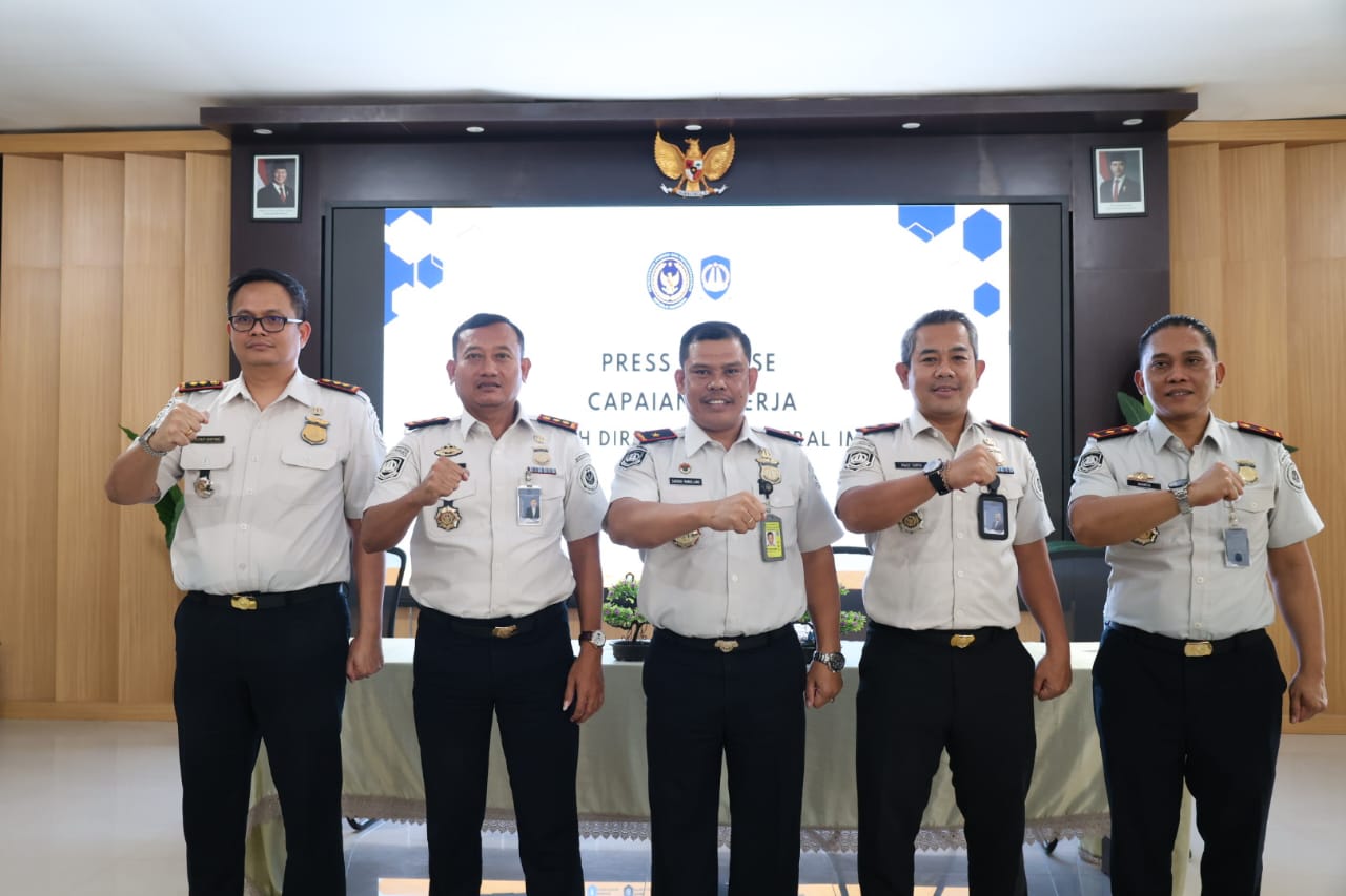 WNA China dideportasi NTT