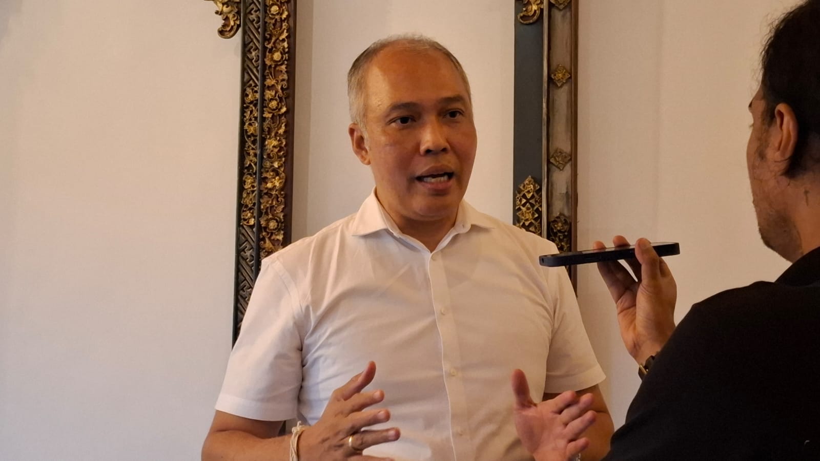 Tim Lambe Turah Mewawancarai Yoga Iswara