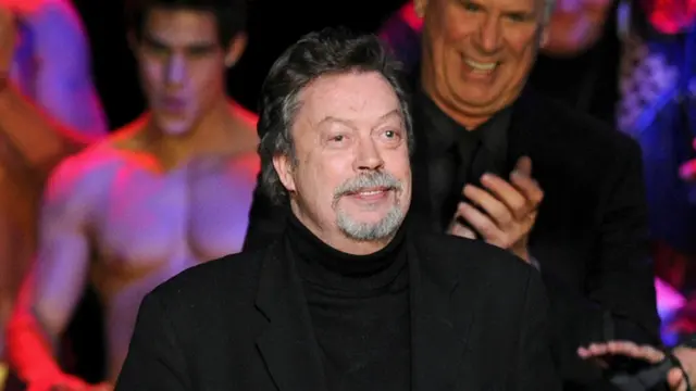 Tim Curry meninggal dunia