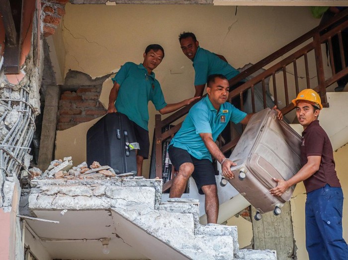 Dua Turis China Terluka Saat Selamatkan Diri dari Gempa di Hotel Jayakarta Labuan Bajo