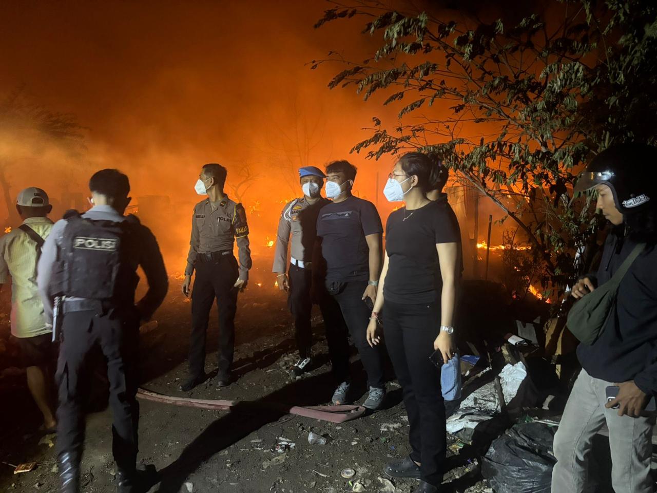 bedeng gudang rongsokan terbakar Denpasar