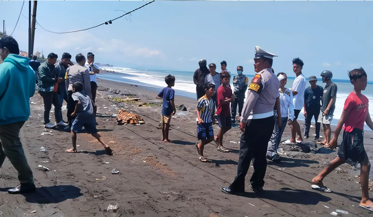 Jasad Wanita Ditemukan di Pantai Padang Galak Denpasar, Diduga Tenggelam