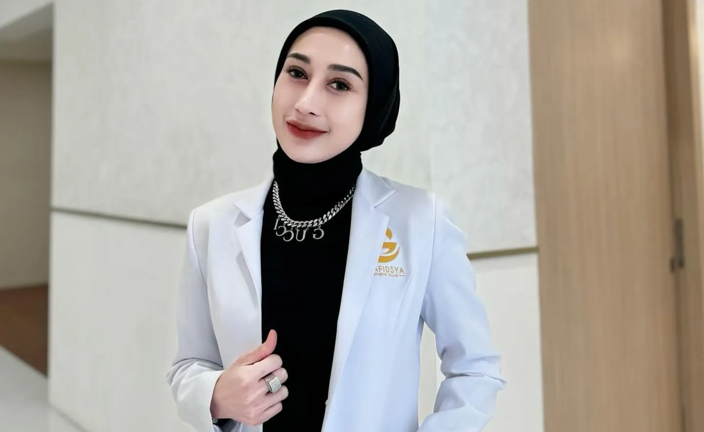 Reza Gladys Murka Suaminya Dituding Selingkuh dengan Dhena Devanka: Fitnahnya Udah Keterlaluan