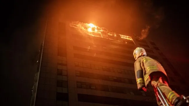 Gedung Bapenda DKI Jakarta Kembali Terbakar, Ruang Arsip Lantai 11 Jadi Sasaran Api