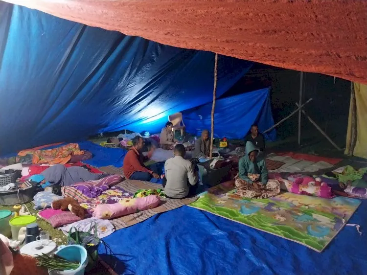 Korban Gempa NTT Tembus 100 Orang, Angka Pengungsi Sentuh 180 Ribu Jiwa