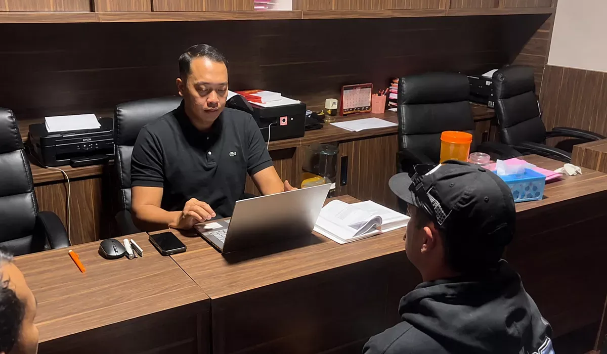Bule Australia Ini Pikir Mesum di Pekarangan Rumah Orang Itu Wajar di Bali, Astaga !