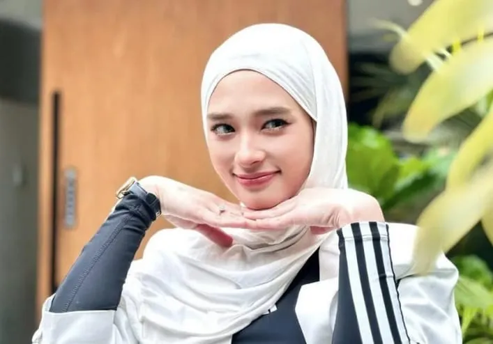 Ganti Nama Lagi, Kini Inara Rusli Mantap Pakai "Inayah", Ternyata Nama Ini Sudah Ada Sejak Ia dalam Kandungan