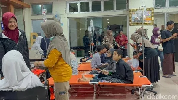 397 Santri Pondok Pesantren di Sidoarjo Dirawat Diduga Keracunan MBG, Telur Orek Disebut Berbau dan Pahit