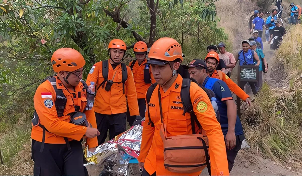 Terpeleset di Ketinggian 2.500 Mdpl, Remaja 15 Tahun Ini Selamat Berkat 44 Personel yang Turun Gunung