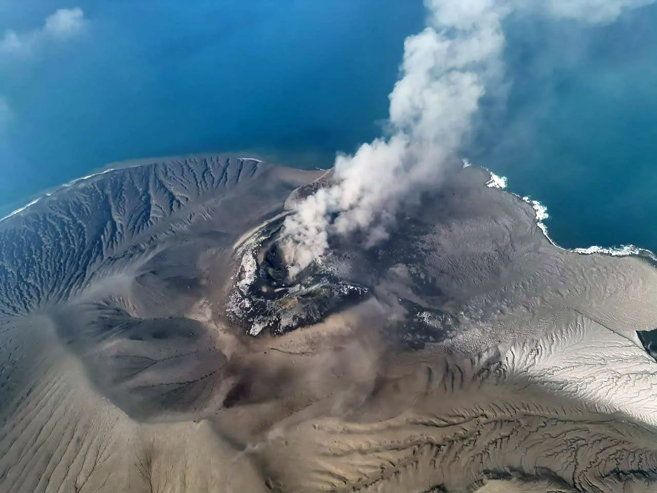 6 Langkah Wajib Warga Sekitar Anak Krakatau Kalau Erupsi Makin Besar