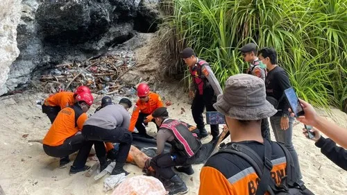 Korban Tewas di Kelingking Datang Sendirian, Jenazah Masih Tertahan di Nusa Penida